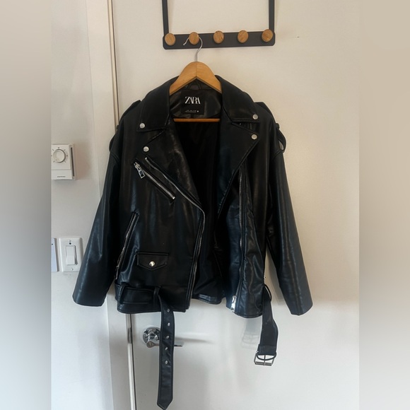 Zara Jackets & Blazers - Zara Oversize Faux Leather Jacket